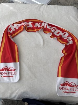 Kansas City Chiefs Kingdom Fleece Scarf With Hand Pockets Red/Yellow E40