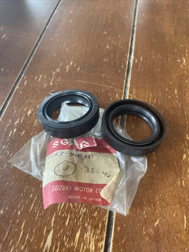 OIL SEAL *{B,XB}*