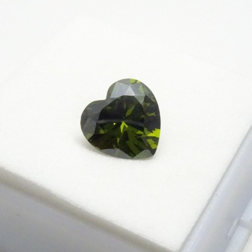 Stunning! Peridot Heart - 5.40ct+10x10mm Russian Lab Peridot - Loose Gemstone - Picture 4 of 10