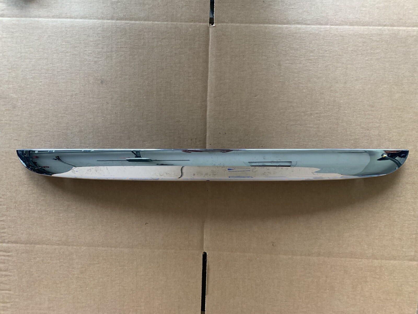2007-2013 Mini Cooper R56 R57 Resr trunk Lid trim molding 7151140 