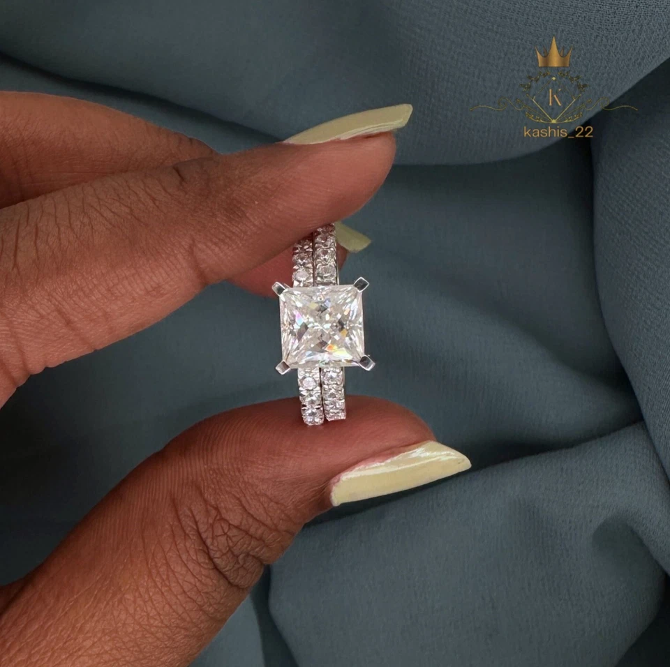 Conjunto de anillo de compromiso nupcial moissanita oro blanco sólido 14K corte princesa de 3 quilates Foto 3 de 4