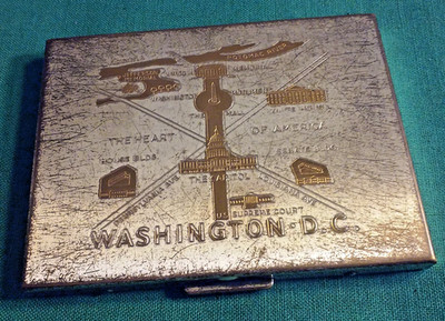 Old Souvenir Washington D.C. Heart America Map Etched Cigarette Case Gold-Tone