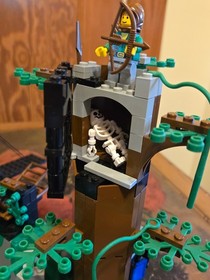 LEGO 6079 DARK FOREST: Dark Forest Fortress  - 100% w/box & instructions