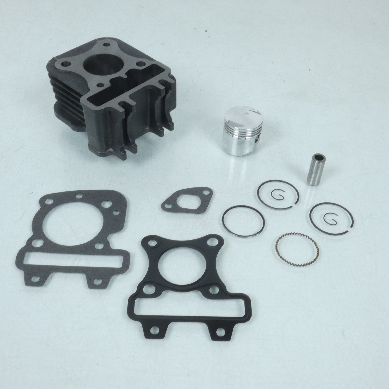 Kit cylindre 39mm RMS avec piston et segments pour moteur Piaggio Zip 50 4T