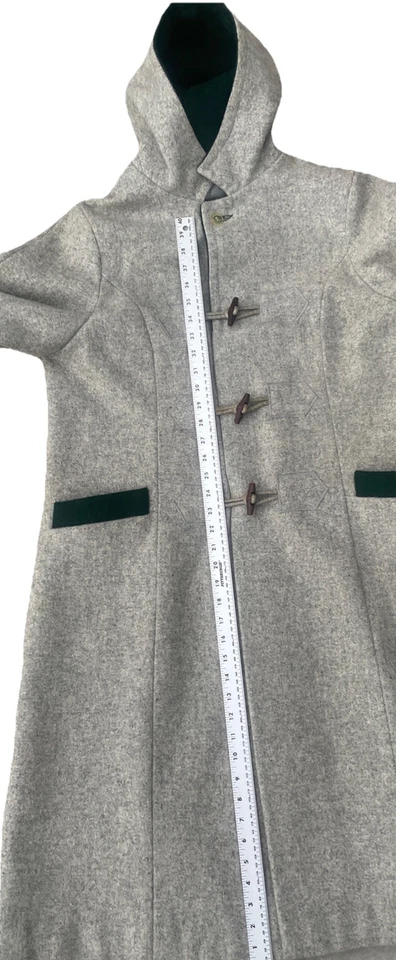 Abrigo con Capucha Disneyland Resort Fantasyland Miembro del Elenco De Colección Lana Palanca Leer Foto 4 de 4