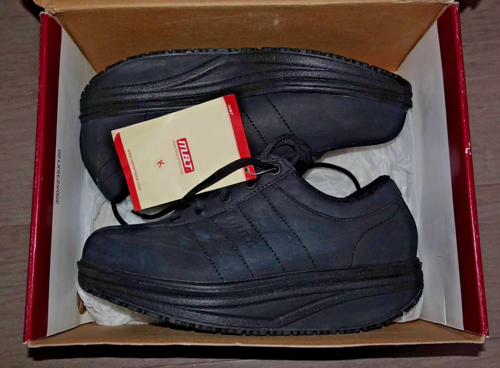 MBT Casual 01 Women's Shoes Leather Lace-Up Comfort Toning Black Sz 6 US NIB
