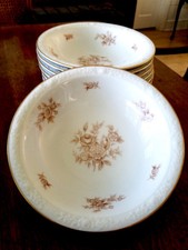 Narumi Excelsior Cocoa Rose 8 Fine China Soup Bowls Sold in Sets of 2 Japan 7⅝"