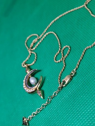 MISSOMA HARRIS REED CRESCENT MOON PEARL NECKLACE - Picture 8 of 8