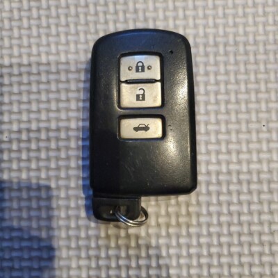 Toyota Crown 3 Button Smart Key 281451-0020 OEM