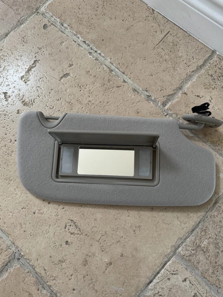 Новый оригинальный производитель 2008 2009 GMC Envoy правый пассажирской стороне солнцезащитный козырек - Изображение 2 из 4