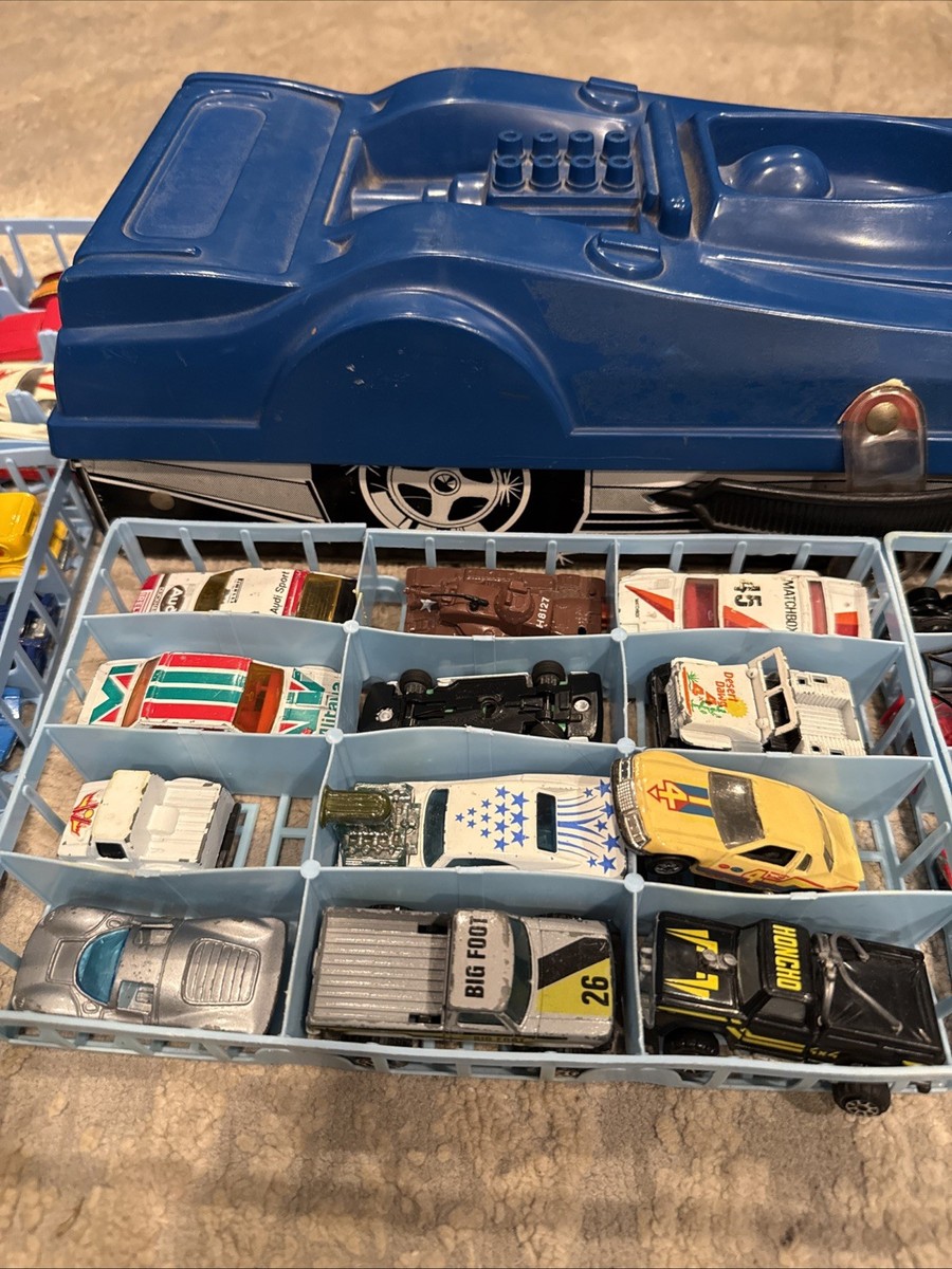 Vintage 1980 Matchbox Official Collector Case Includes 50 Mixed