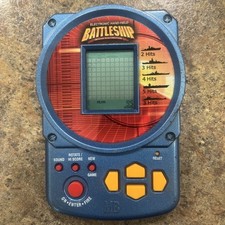 VTG 2002 Hasbro BATTLESHIP The Classic Naval Combat Electronic Handheld Game