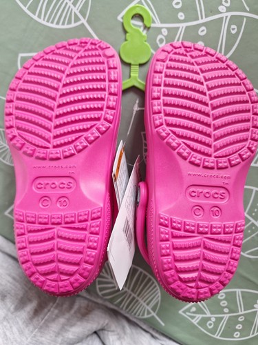 Crocs Classic Sandal Clogs Lightweight Beach Slip Shoes, Holiday Kid Size 10 - Picture 4 of 5