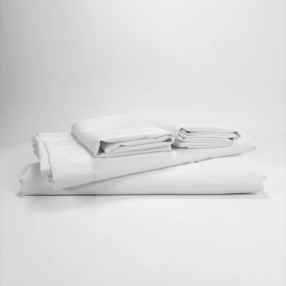 Completo Letto No Stiro Martellato Matrimoniale Bianco  Hotel BeB Casa vacanza - Immagine 3 di 3