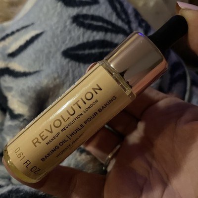 REVOLUTION Baking Oil - Hydrate & Prep For Flawless Makeup