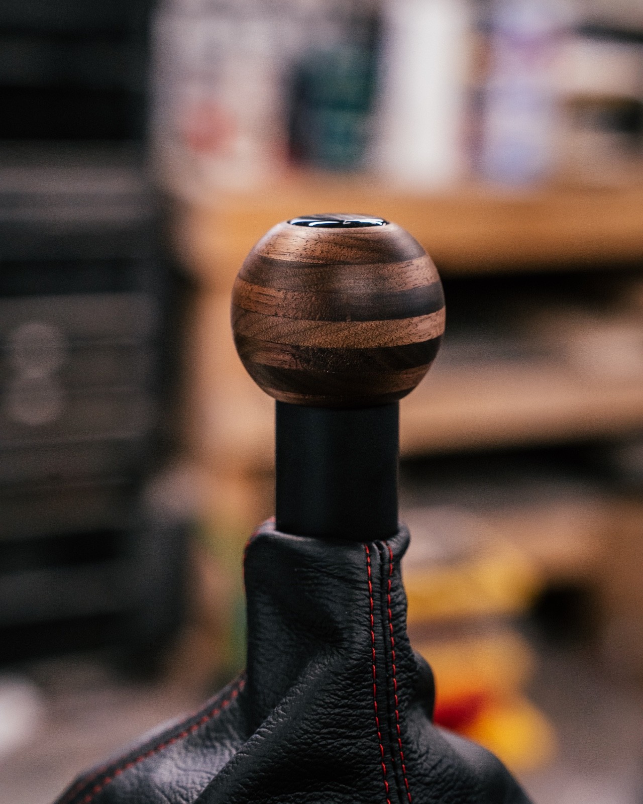 PORSCHE 996/997 Vintage Inspired Wood shift knob manual 6 Speed Decal top
