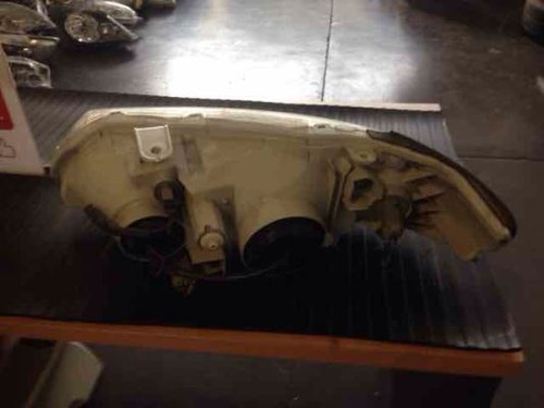 Nissan Pulsar N16 St-l 4D Sedan Headlight Right 2004 - Picture 2 of 2