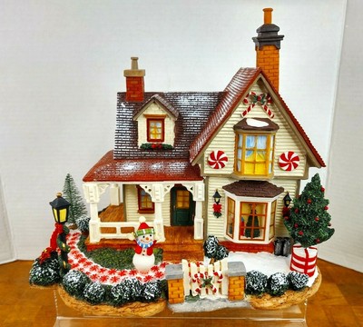 Red and White snowhome (759735049227)