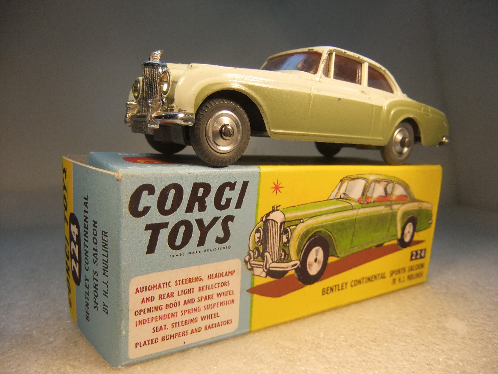 Corgi 224, Bentley Continental - Free Price Guide & Review