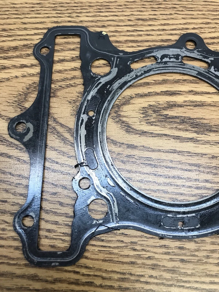 PIEZA JUNTA CULATA DELANTERA SUZUKI V-STROM DL650 2004-2020 # 11141-20F00 Foto 4 de 4