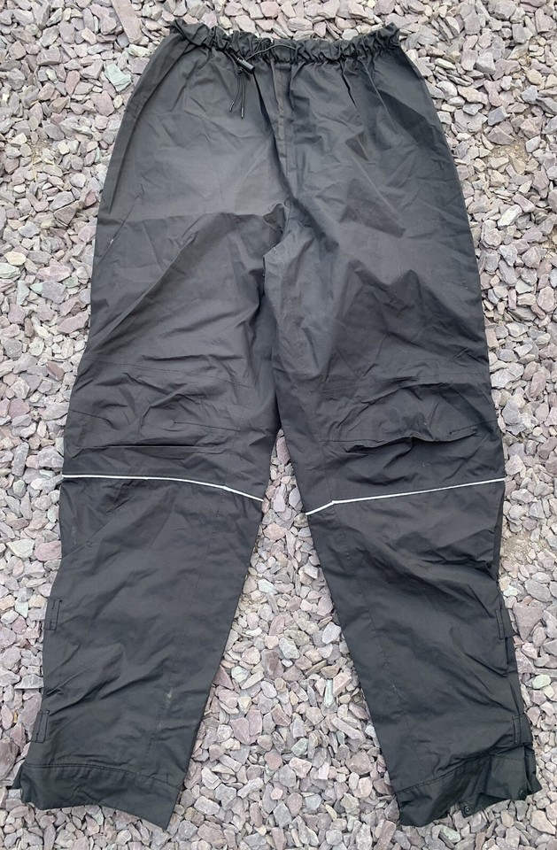 Size M Altura Night Vision Waterproof Cycling Over Trousers Medium