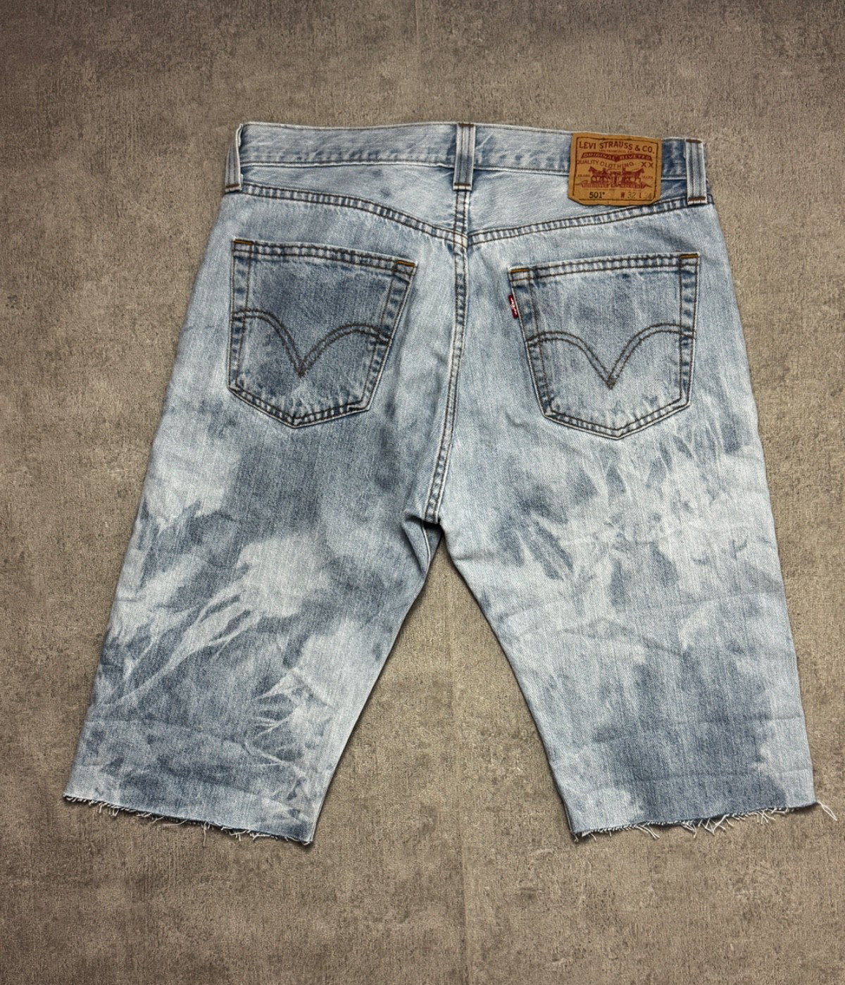 Levi's 501 Denim Shorts Mens W32 M Custom Bleached Cut Off Vintage Jeans Short image 2