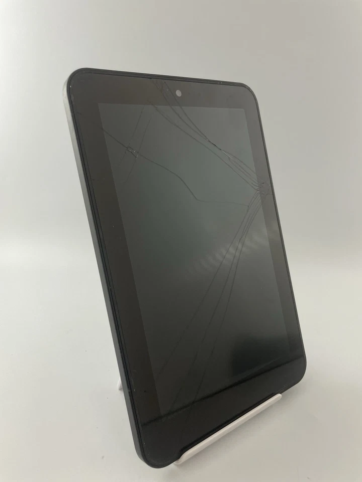 HP Pro Tablet 408 G1 8" Black Wi-Fi Windows Tablet Cracked Spares & Repairs #A - Image 2 of 4