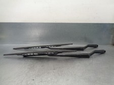 1049329 WISCHARM SCHEIBENREINIGUNG VORN RECHTS / 4519946 FÜR FORD PUMA EC_ 1.4