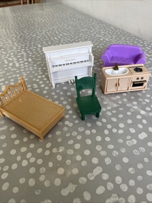 Sylvanian Families Klavierbett Spüle Backofen & Stuhl gebrauchter Zustand