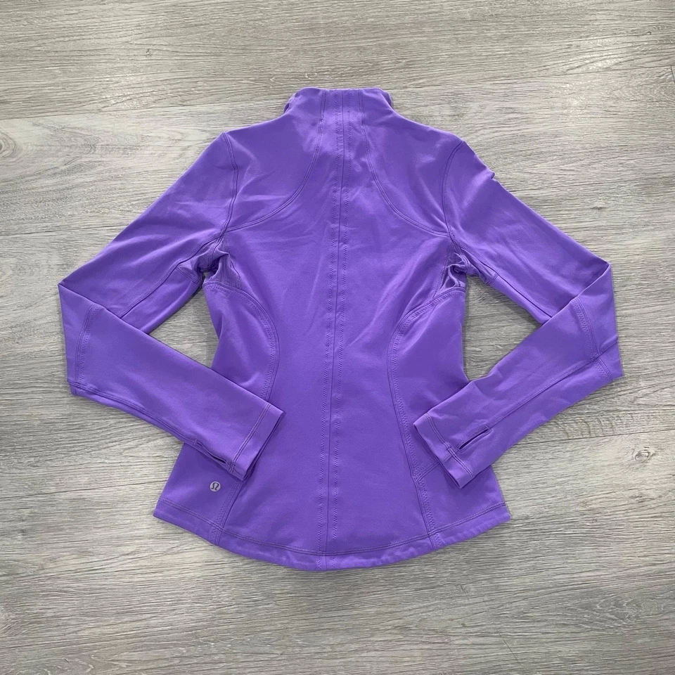 Chaqueta deportiva Lululemon Forme Define púrpura con cremallera Luon para mujer talla 6 Foto 3 de 4