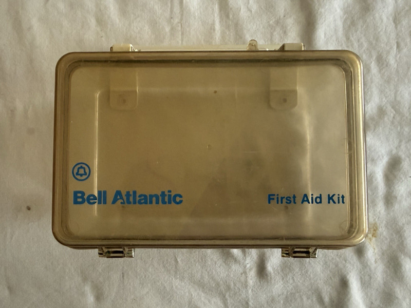 Vintage " BELL ATLANTIC"   Bell System  First Aid Waterproof Box   VG Condition