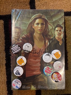 Buffy the Vampire Slayer Season 8 Library Edition Vol 4  New SEALED + Buttons!