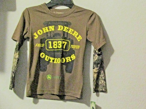 John Deere boy's long sleeve shirt w/camo sleeves 'John Deere Outdoors 1837' - Picture 3 of 4
