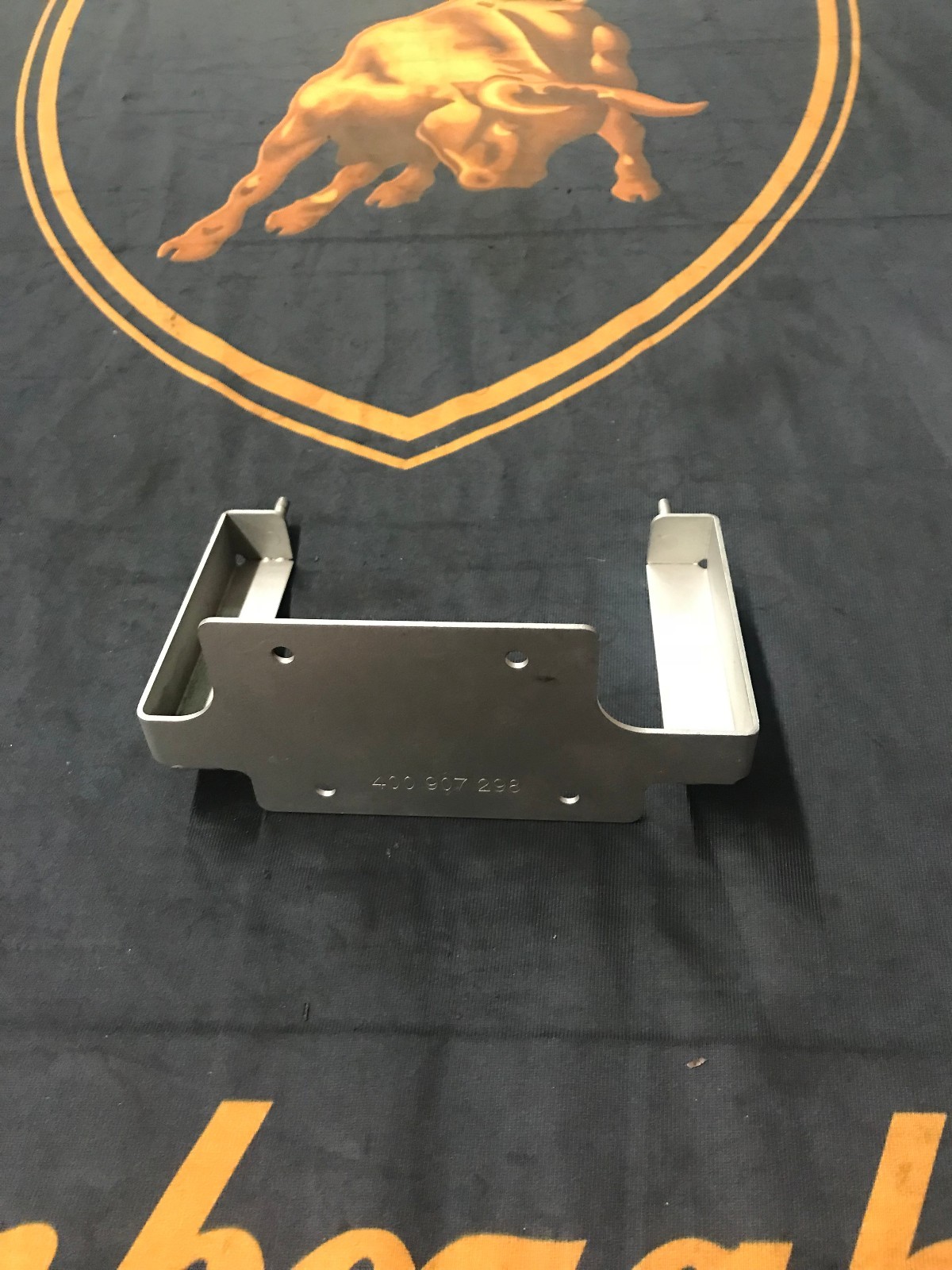 LAMBORGHINI GALLARDO INTERIOR CENTER CONSOLE HOLDER BRACKET OEM 400907298