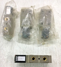 Burkert Valve 1/4" Model: 425-G-1/4-B-PL-1/4 NPT, 120v 50/60, 230psi