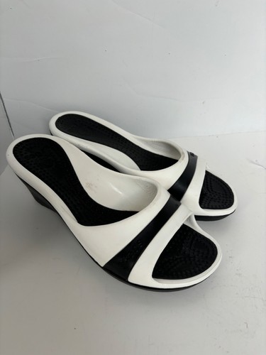 Crocs Women's Sassari Sandal Wedge Heel Slide Flip Flop Black White Size 9 - 第 1/8 張圖片