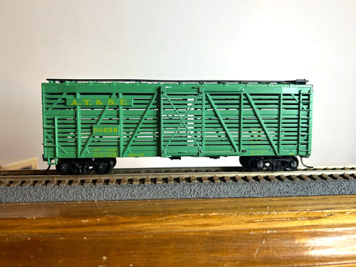 ATHEARN #????  A.T.S.F. Coche Stock "Verde" 40' #50656 Blt-up con Kadees | Zustand: Used
