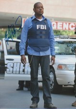 Forest Whitaker "Criminal Minds" Autogramm signed 20x30 cm Bild