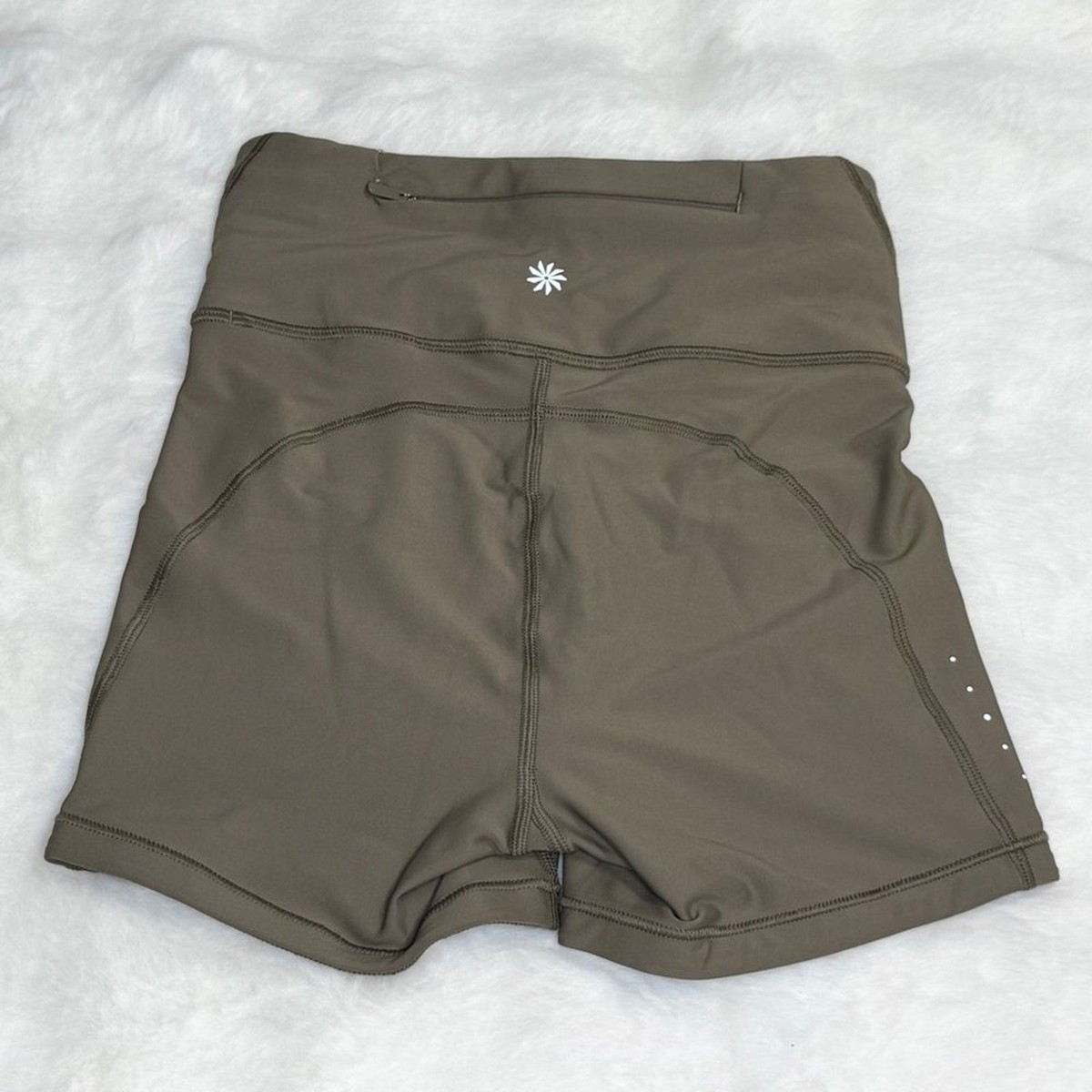 Athleta Women's Pacesetter Shortie in Clay View 6