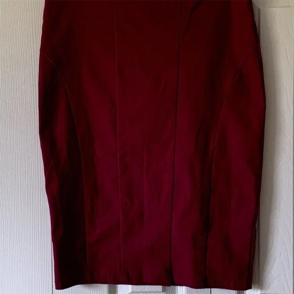 Papaya Women's Red Pencil Skirt Size L Knee Length Casual Stretchy