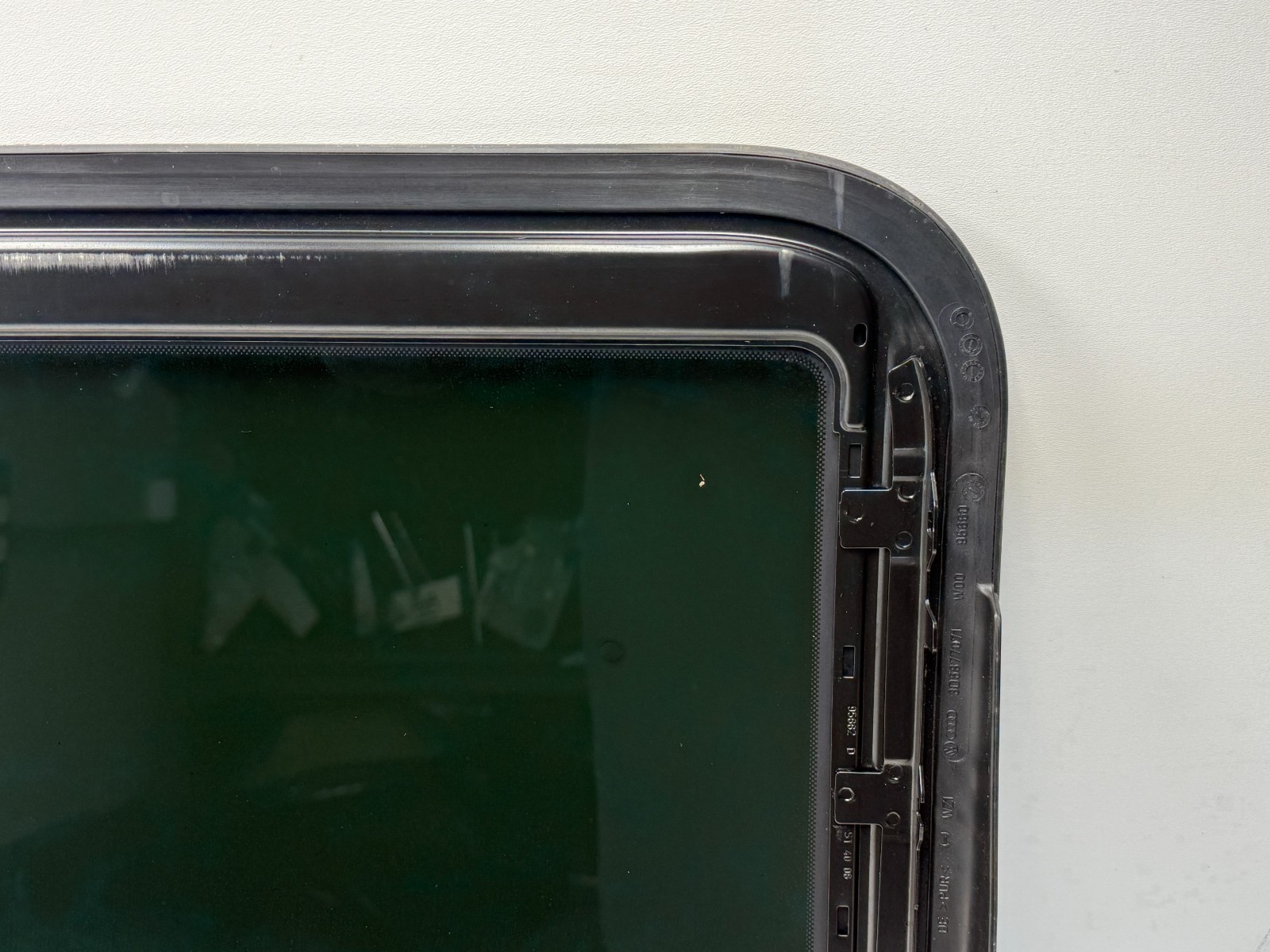 06-12 Bentley Continental Flying Spur Sunroof Sun Roof Glass Window PO43 OEM