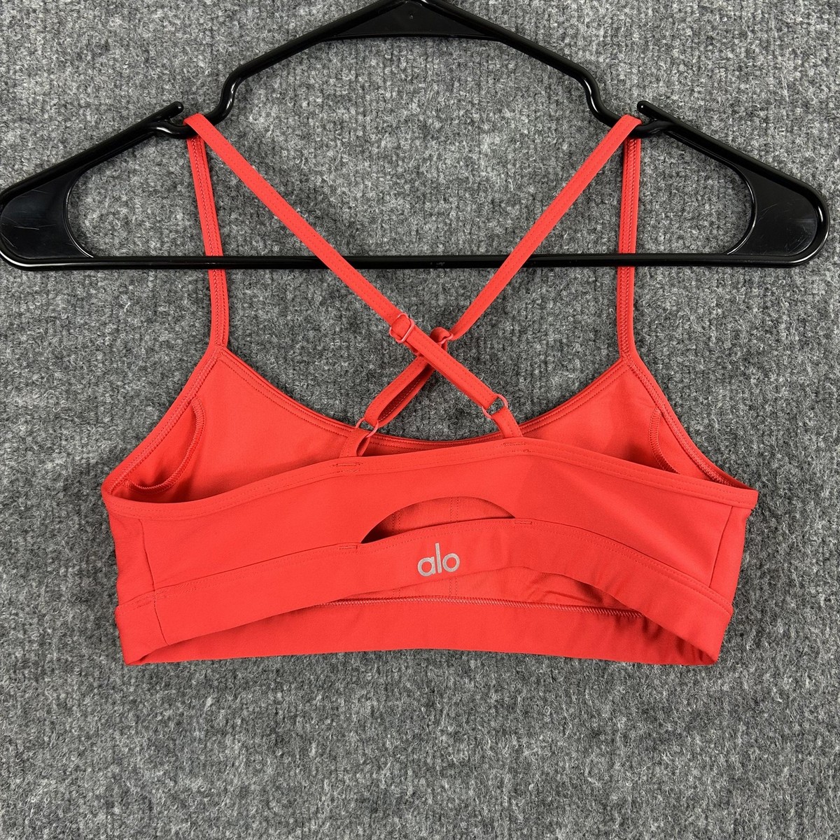 Alo Yoga Sports Bra Women XS Airlift Intrigue Bra Red Keyhole Back
