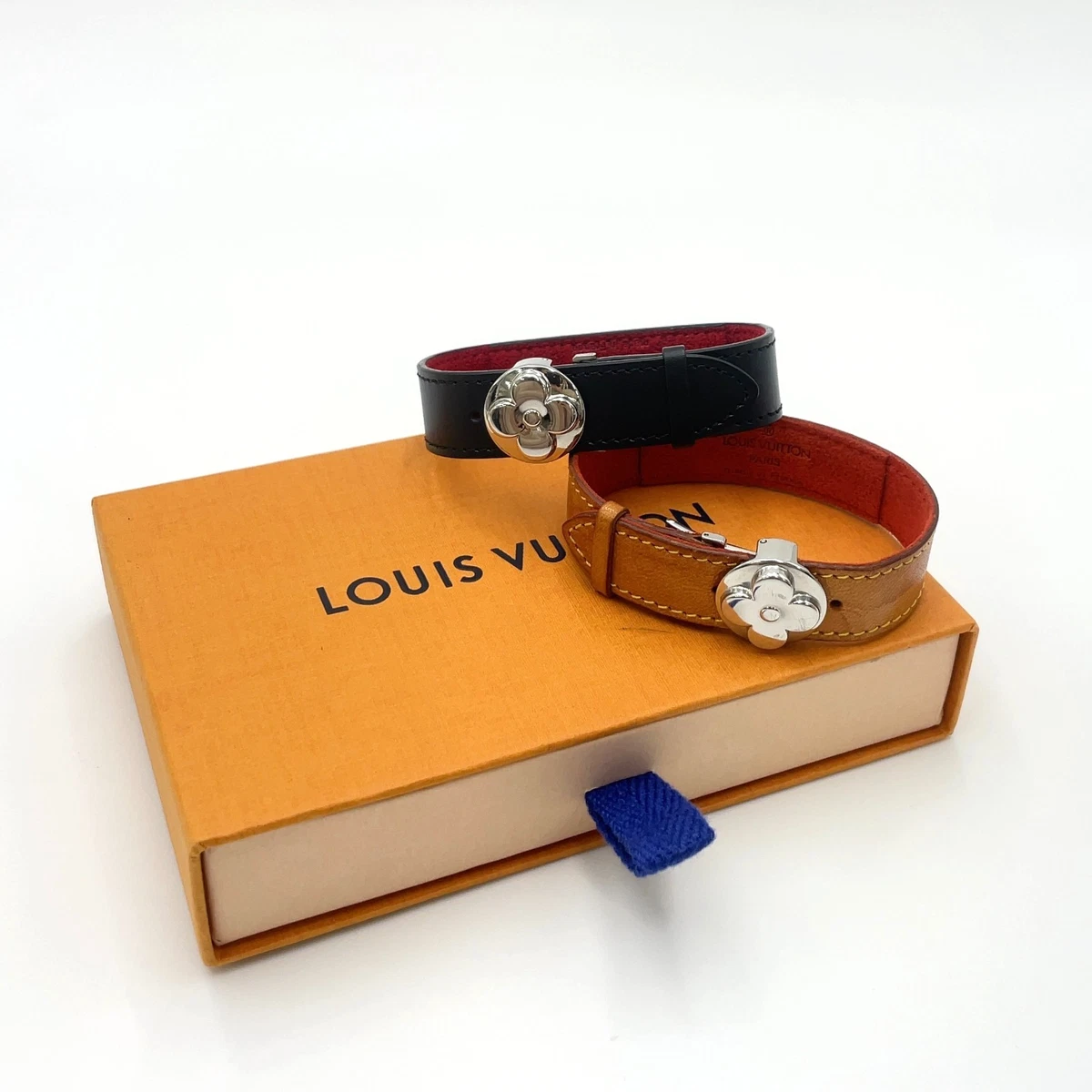 Louis Vuitton Black Leather LV Charm Bracelet Made in France Y2K Louis Vuitton Charm Bracelet Brown Black Silvery Cloth Metal  main image 4