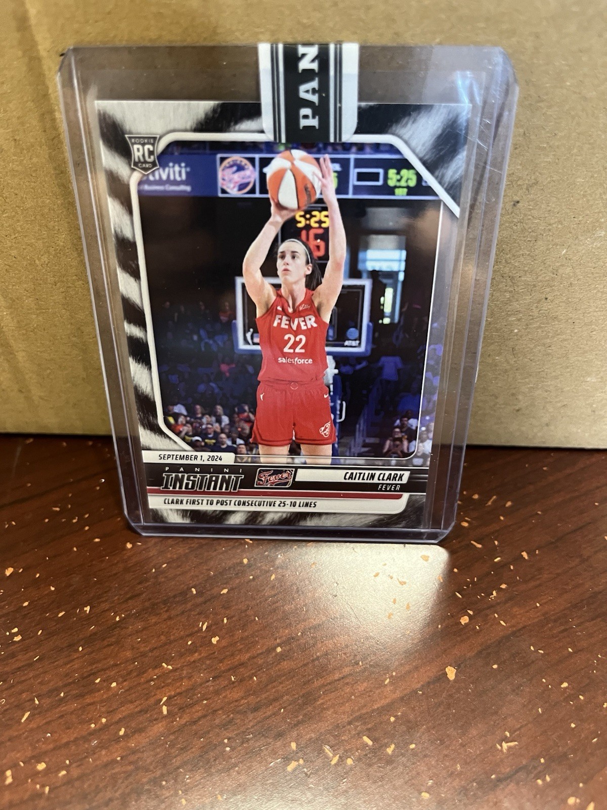 Caitlin Clark 2024 Panini Instant WNBA #195 White Tiger 5/5 Indiana Fever RC