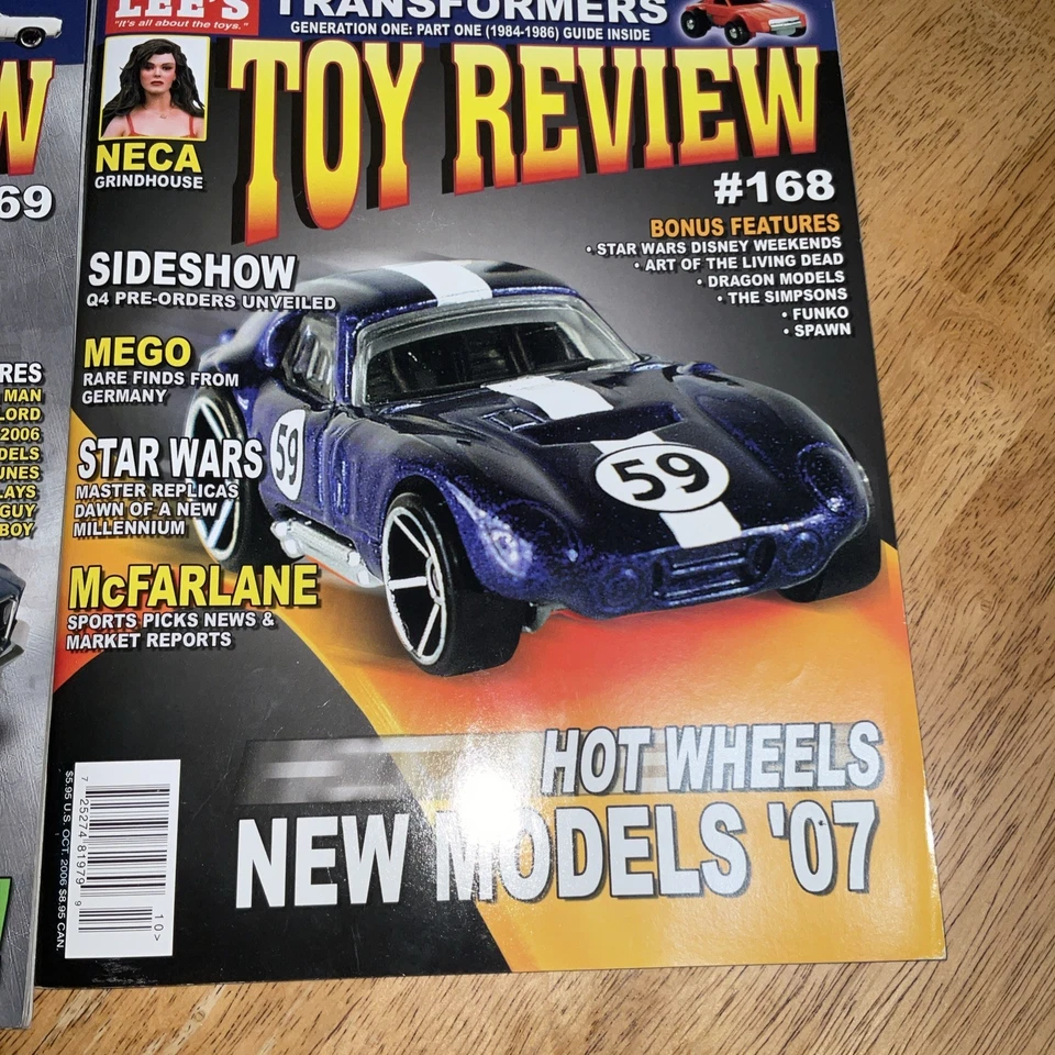 Toy Review Magazine (5) #149,161,168,169 & 171 Hot Wheels, Star Wars, Funkos Etc - Image 3 of 4