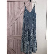 Aerie large crushed velvet tiered maxi dress