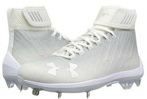 mens size 8 baseball cleats