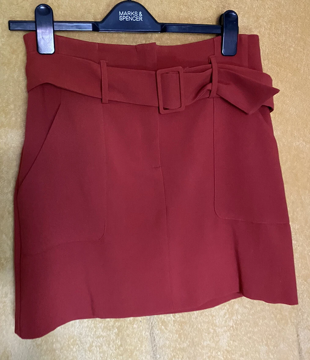 Red belt new look shop