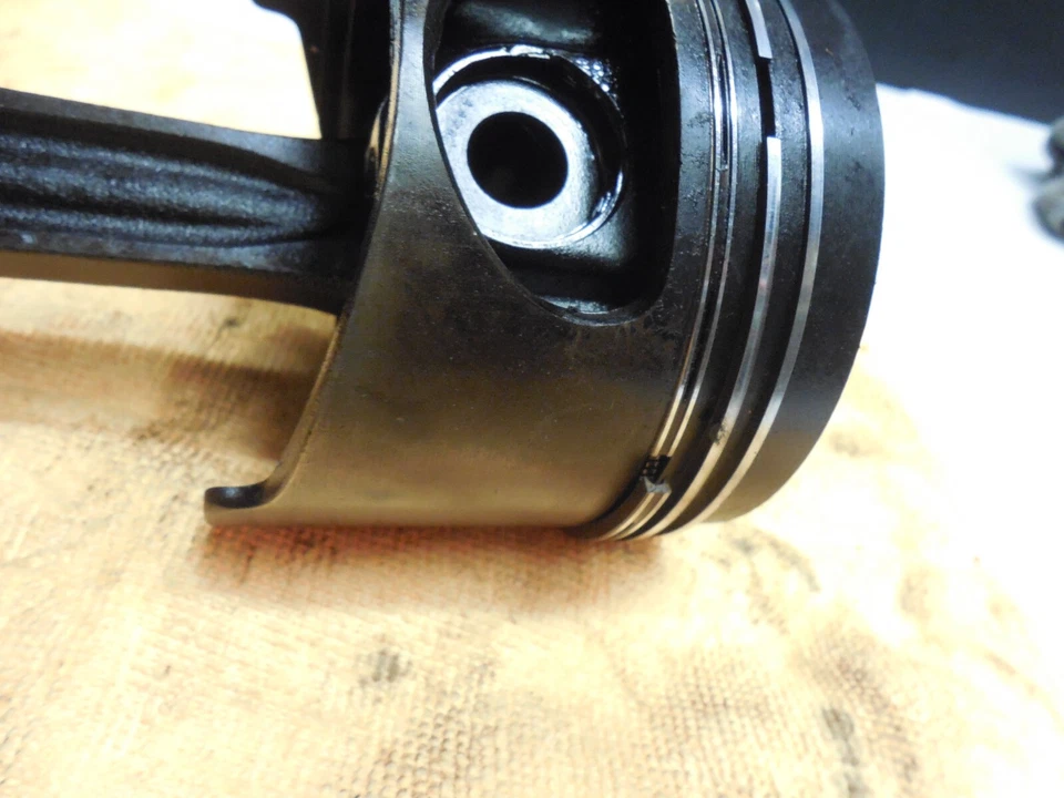 96,50 мм поршень с соединительным штоком 1986 - 1991 Mercedes Benz 560SEL 560SL 560SEC - Изображение 2 из 4