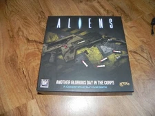 Aliens Another Glorious Day in the Corps (Short Card Organizer)
